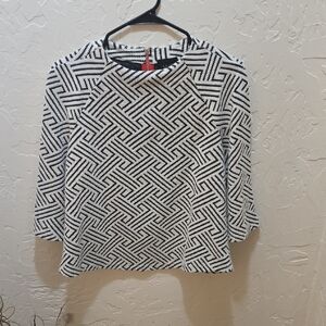 W5 Anthropologie Women's Monochrome Zigzag Pattern Top
